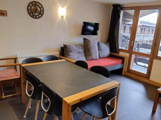 Appartement spacieux rénové avec parking et animaux admis - 4