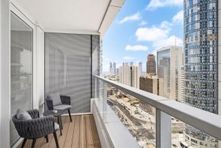 Exclusive & Elegant 2BR with Mamad - Exchange Tower Ramat Gan - 8