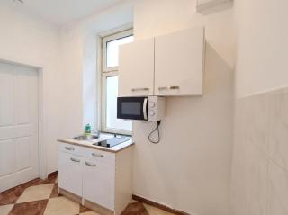 Cozy 1BR Stay, Near Westbahnhof for Long-Term - 9