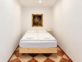 Cozy 1BR Stay, Near Westbahnhof for Long-Term - 5