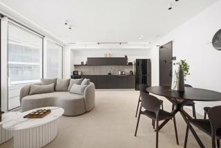 Exclusive & Elegant 2BR with Mamad - Exchange Tower Ramat Gan - 9