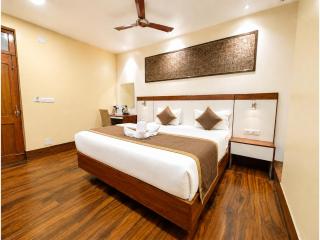 Shivam Kashi Heritage Grand Hotel - Restaurant, Lift & Comfortable Accommodation Near Varanasi Junction - 9