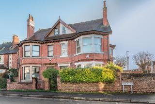 Nottingham Park Avenue Private Studios with Shared Lounge - 0