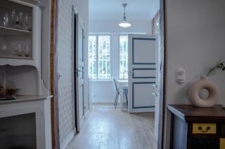Spacious Supeluse Apartment - 3