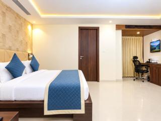 Hotel H&R Homestay - 1