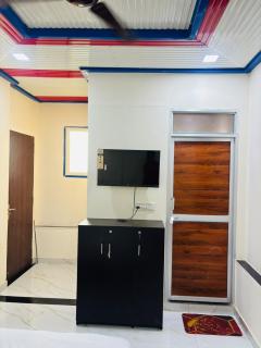 Hotel The sanraj - 4