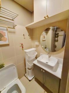 Cozy Apartment Red Residences Makati City near malls and restaurants also few minutes from the Airport - 7