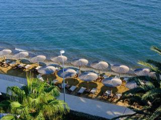 Mercure Larnaca Beach Resort - 9