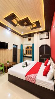 Hotel The Grand Ayodhya Inn 5 minute from Temple - 3