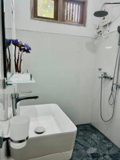 Thotupala Breeze Ella - 4