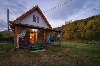 Lutra Cabins - 0