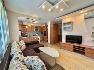 Cozy 1-Bedroom Apartment Near Old Town - Purple5 - 7