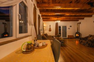 Lutra Cabins - 3