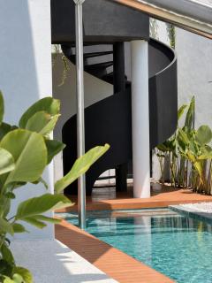 The Slide House Private Pool & BBQ by Linese Homestay -  - 9