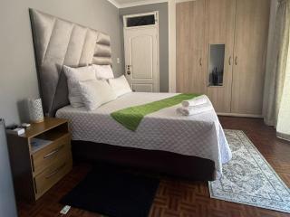 Vhulinganela Guest House - 9