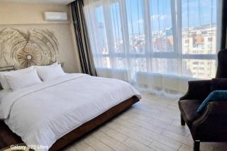 New Central 3-Bedroom Apartments - 5