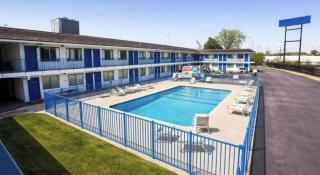 Loyalty Inn - Brice - 9