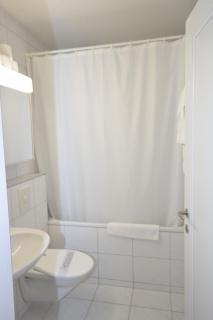 Queen Bed, Private Balcony, Central - Ghost 23 - 7