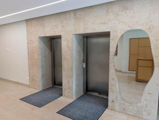 Mini Sun Apartments With Private Garage Parking - 1