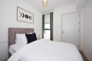 Bloomfields 2BR Duplex in Raha Lofts - 9
