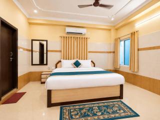 Hotel Serenity Premium Hospitality Suites Puri, Premium Stay Near Sea Beach with Elegant Rooms & Modern Comfort - 7