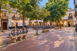 GuestReady - Granada Salvador with Balcony - 6