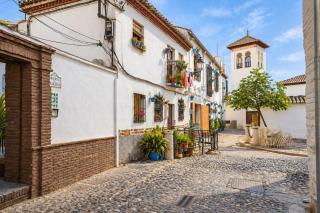 GuestReady - Granada Salvador with Balcony - 4