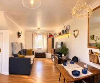 5mins to Newcastle,CosyHome,freeParking,2DedRoom - 0