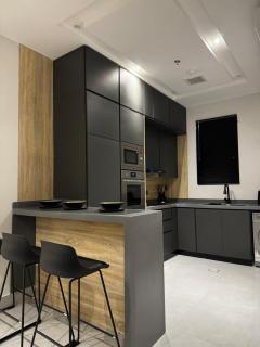 A family apartment in Al-Narjis A27 - 8