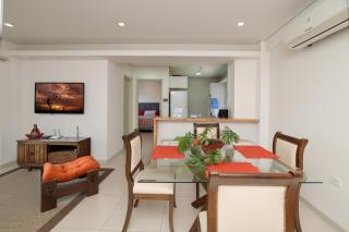 Urban One BR with Outdoor Pool Easy City Access - 7