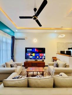 Moyo Mwema Luxury Served Apartments - 8