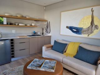 Quaint Cottage - 6