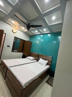 MJ GUEST House - 4