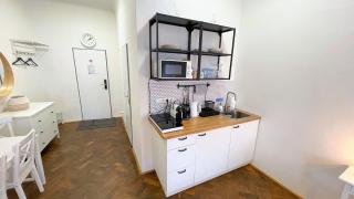 White Wolf House Apartments - 3