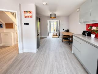 5 bedrooms home in Sidcup free parking - 8
