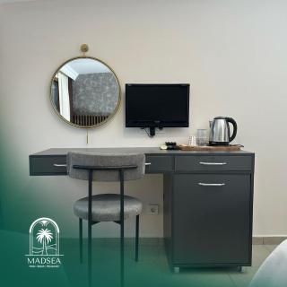 MadSea Hotel - 8