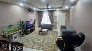 Homestay Ara Sendayan Nice and cozy home - 0