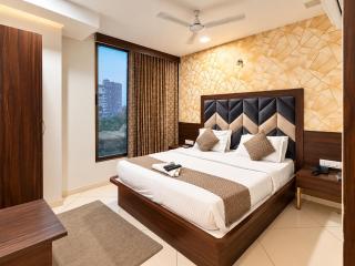 Hotel Silver Inn, Ahmedabad - 2
