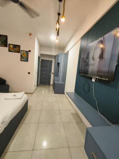Omaxe Hazratganj - 4