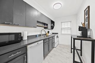 Stylish Louisville Apt Near Downtown & Parking - 3