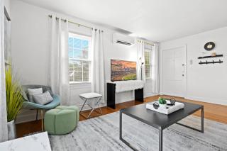 Cozy Louisville Apt with Parking Great Location - 4