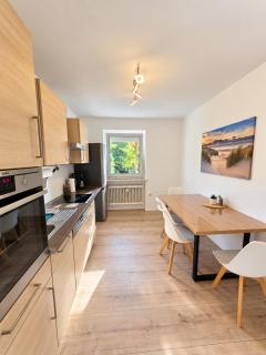 Ferienwohnung "Jumbo" in Coburg ! - 100qm im OG1 mit Privatparkplatz & Balkon - Coburg - 9