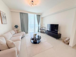Panoramas & Sea Views from High-Floor 1BR in Bay Residences - 7