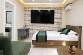 New Central 3-Bedroom Apartments - 1