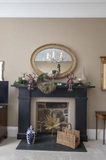 Linen House - 7
