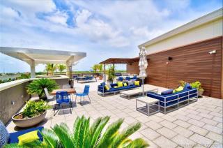 City Condo in Midtown Wynwood with pool and parking - 8