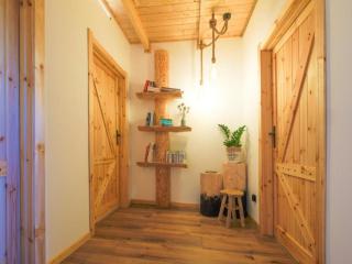 Winterchalet mit Jacuzzi & Sauna, Ihr gemütlicher Rückzugsort im Schnee - 9