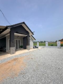 Umar Pantai Irama Homestay - Bachok - 8
