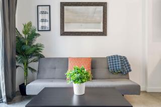 Cozy Downtown Pad- Luxe Rooftop pool gym and more - Miami - 7