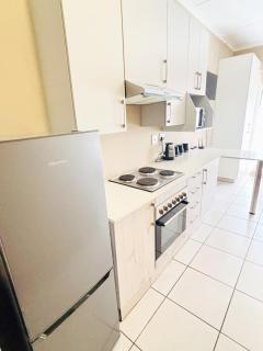 The Midrand Nest - Chic Bachelor Pad - 5